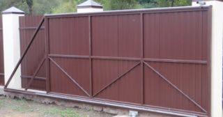 Купить откатные ворота из профнастила Камень-на-Оби, цена от 1786 руб.