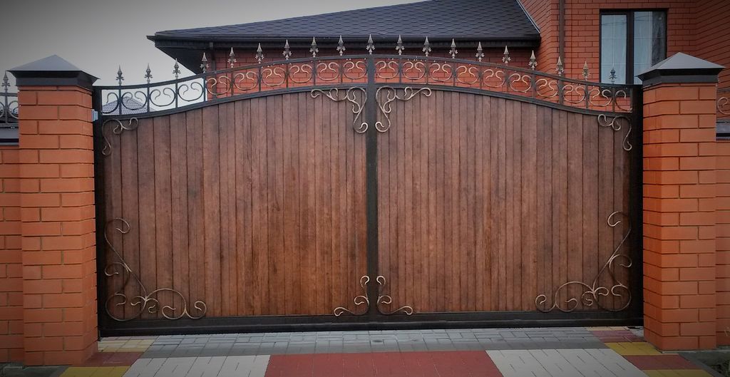 Купить простые ворота для дома: советы по выбору, установке и уходу в Камне-на-Оби от 33604 руб | ВоротМастер-Кно