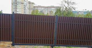 Купить распашные ворота из штакетника Камень-на-Оби, цена от 2783 руб.